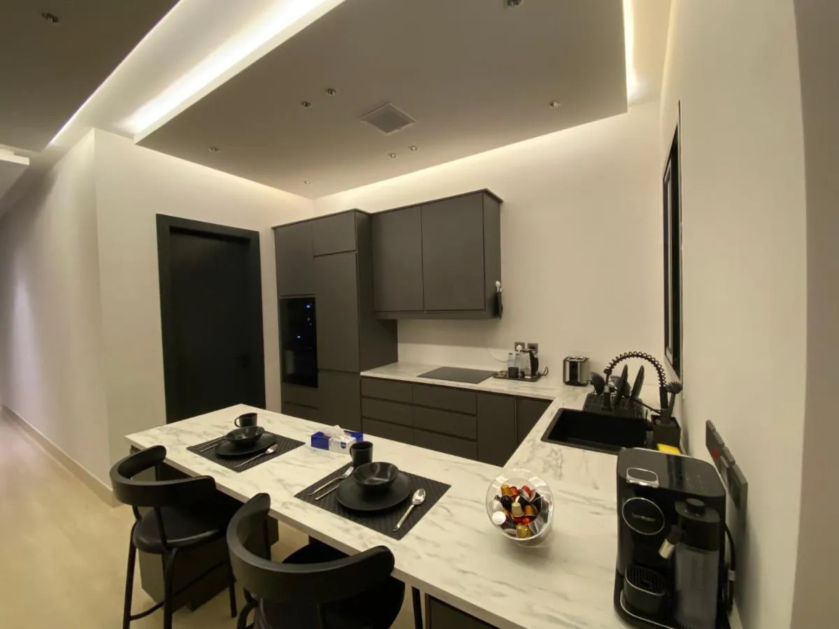 Image 5 of 3 – Bedroom Apartment