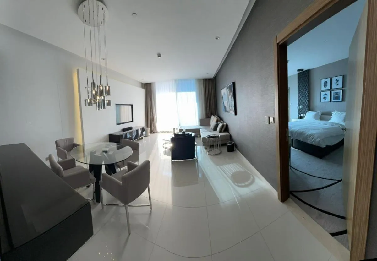 Image 2 of 4Leisure Suites DAMAC Esclusiva Towers