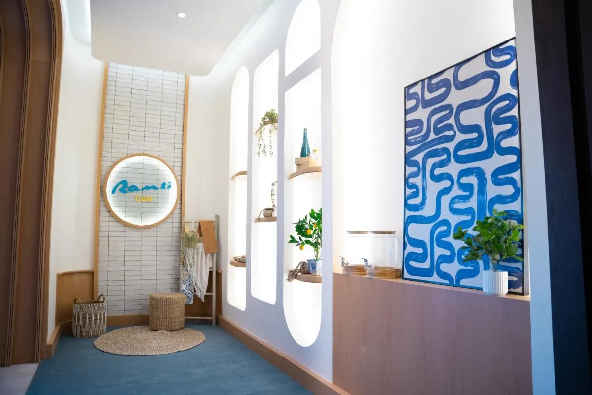 Image 1 of Alma Hotel