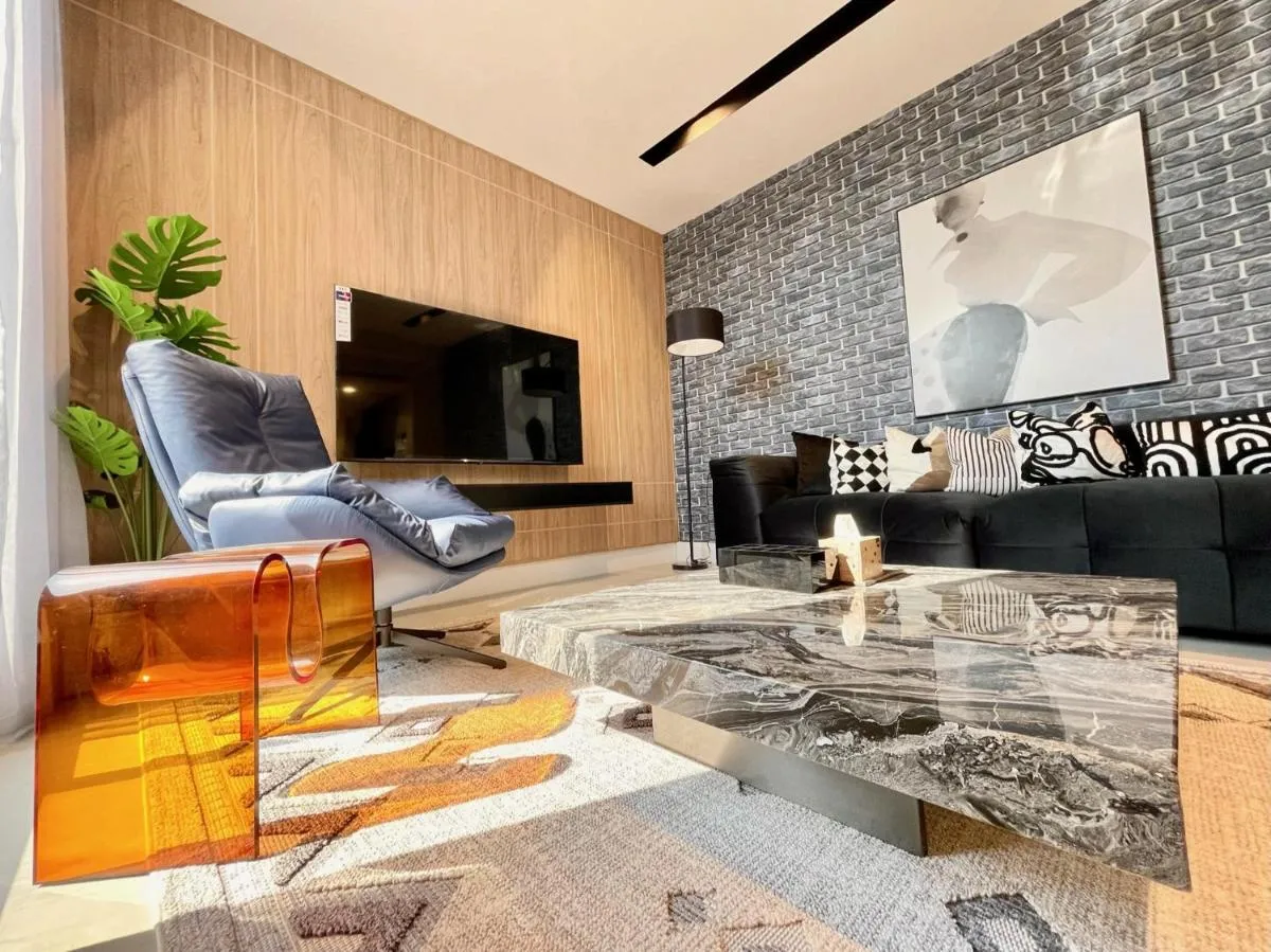 Image 5 of C Living – Executive – AQIQ