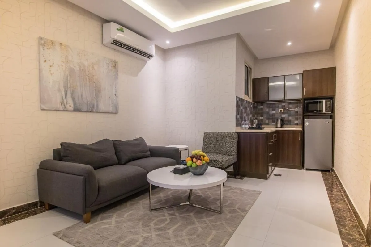 Image 4 of Golden Garden Hotel Suites