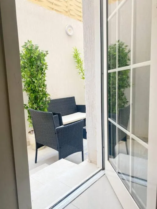 Image 5 of Luxury Apartment 1