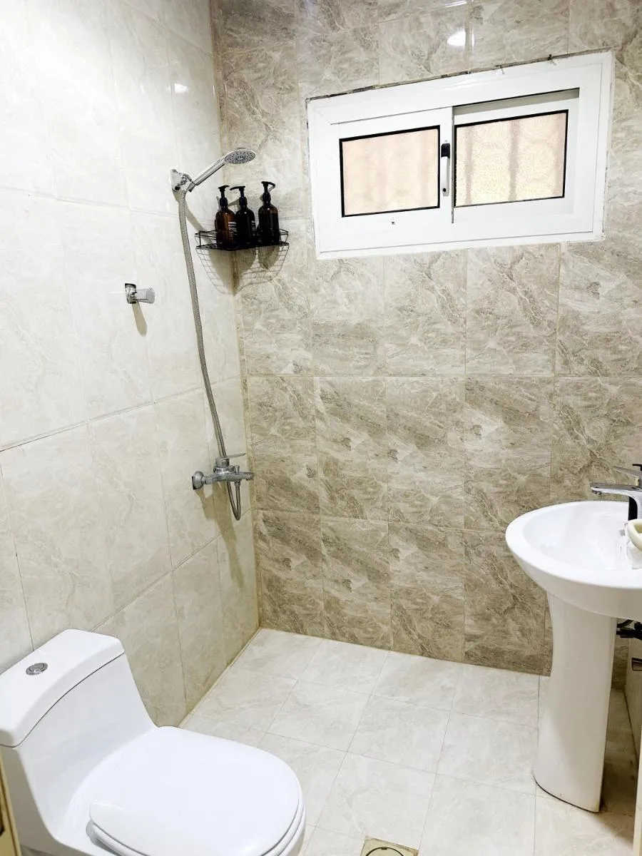 Image 2 of Luxury Apartment 1