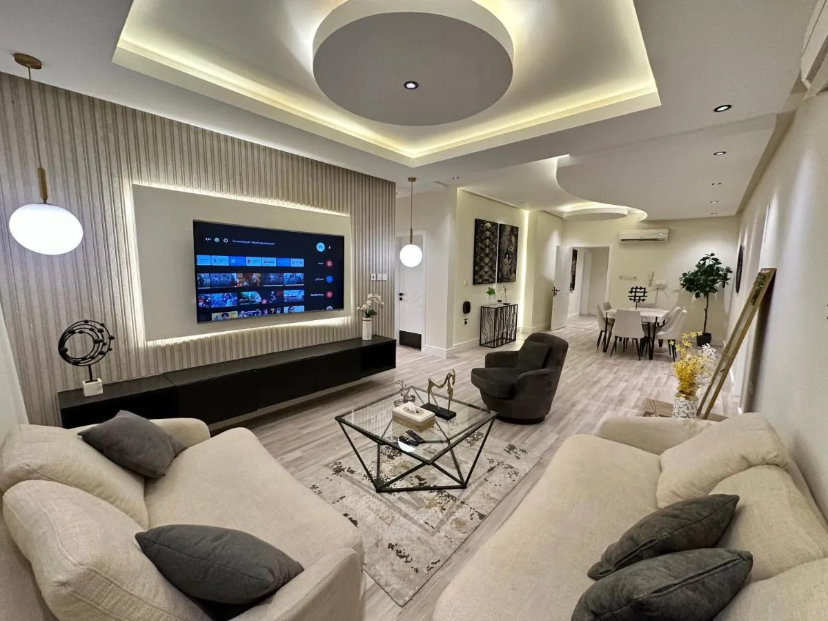 Image 4 of MODERN LUXURY-2Br-1