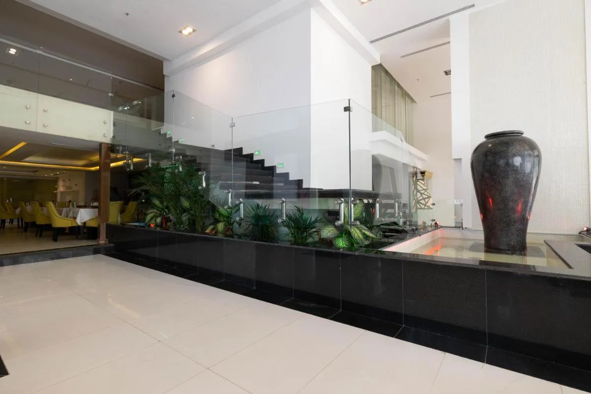 Image 5 of Mira Business Hotel