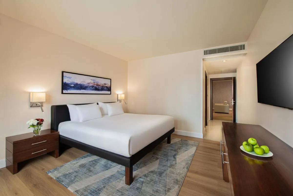 Image 6 of Novotel Suites Riyadh Olaya