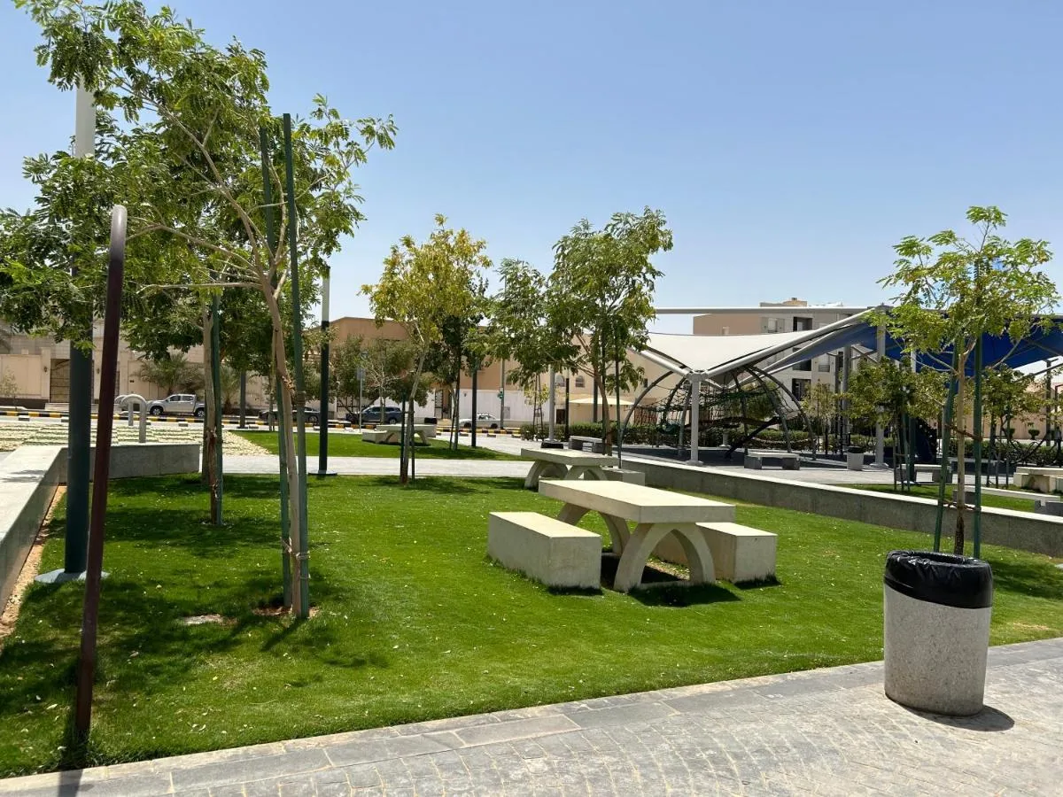 Image 5 of SAFGflats