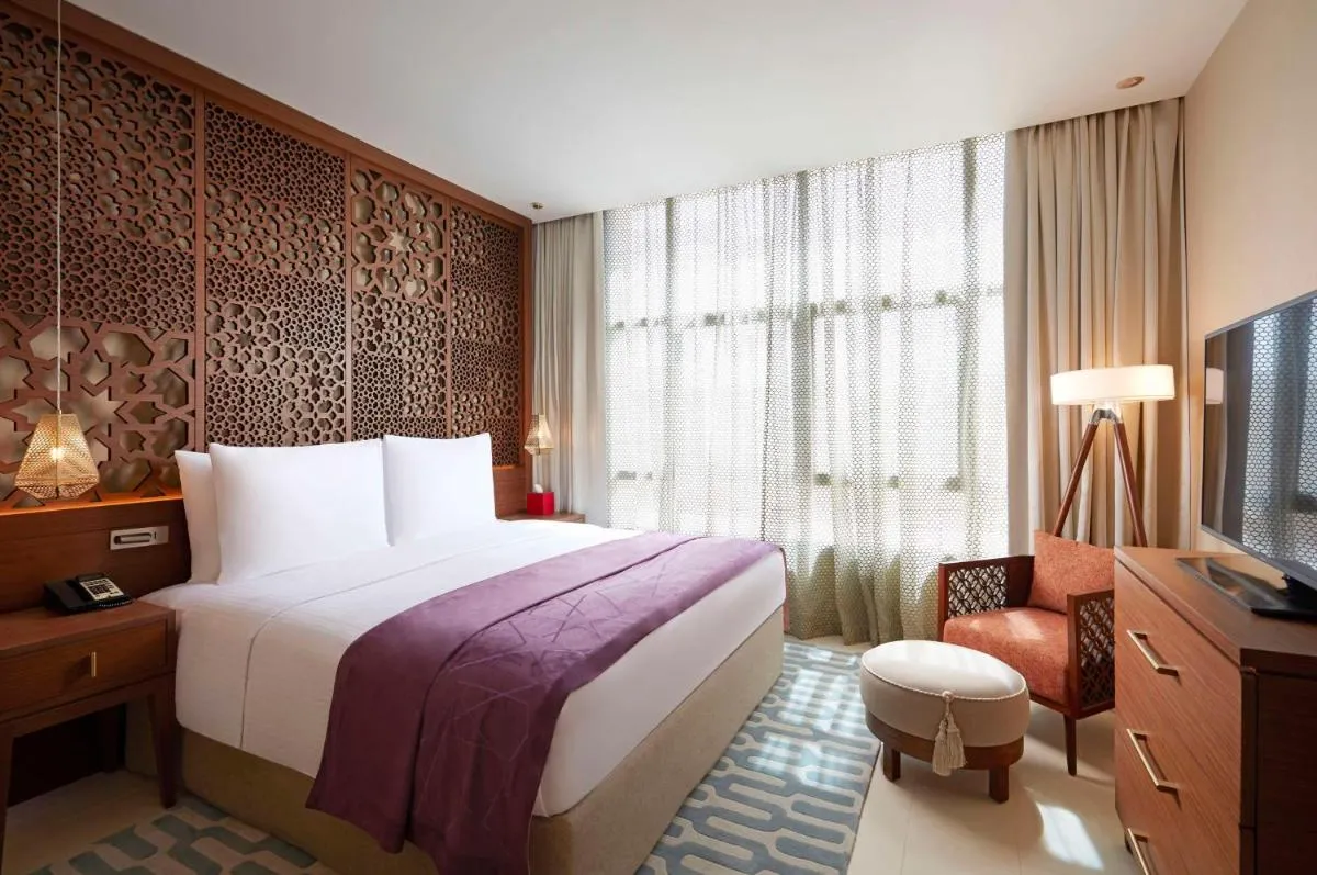 Image 1 of Shaza Riyadh
