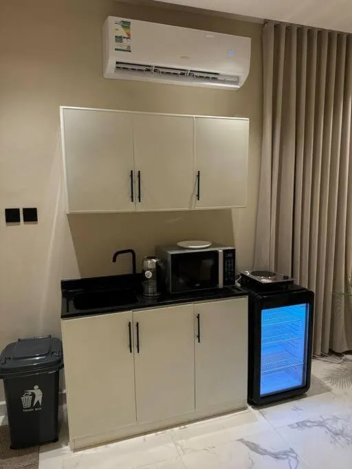 Image 3 of Smart Oasis 1
