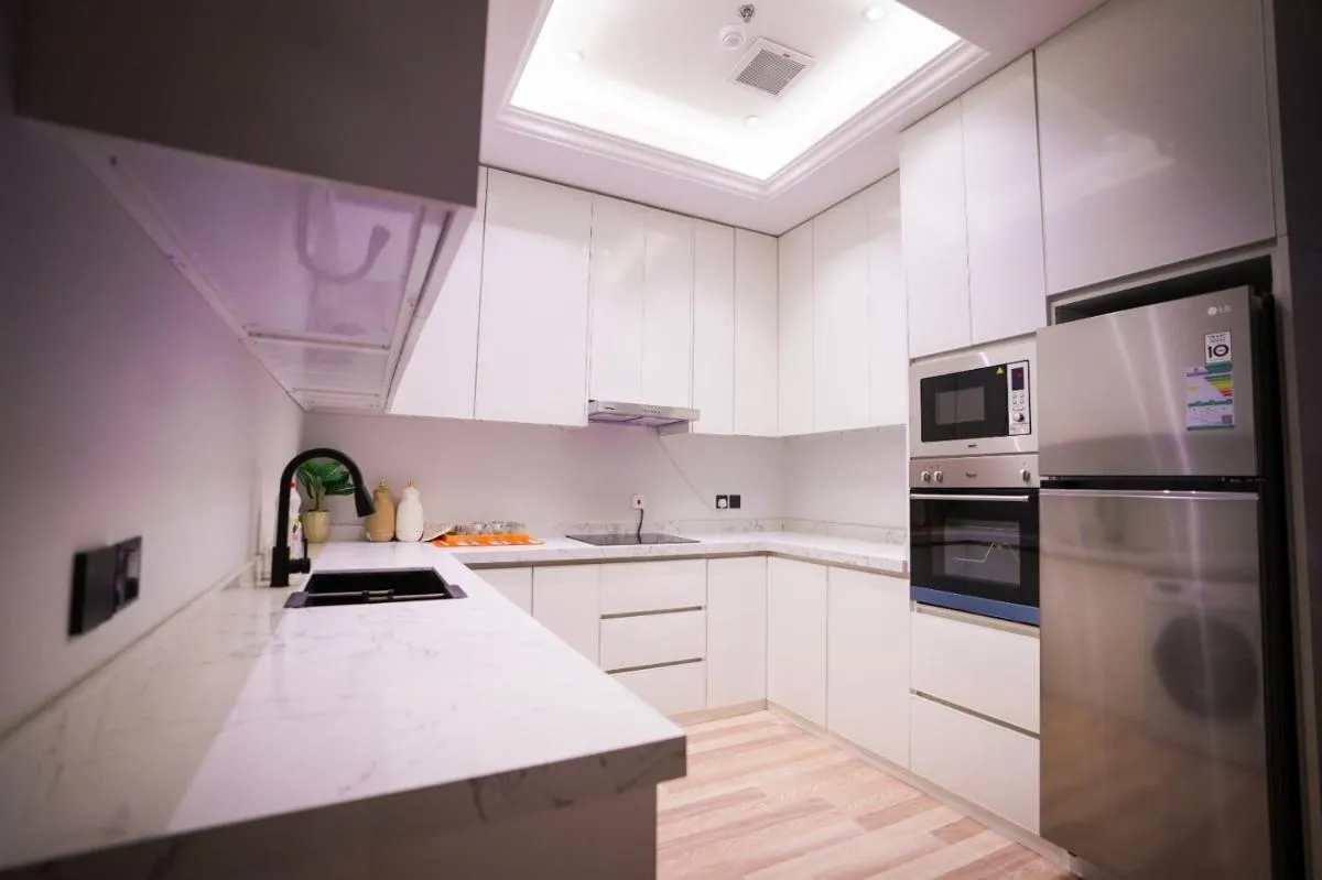Image 3 of luxury Apartment Al Majdiah Residence،9