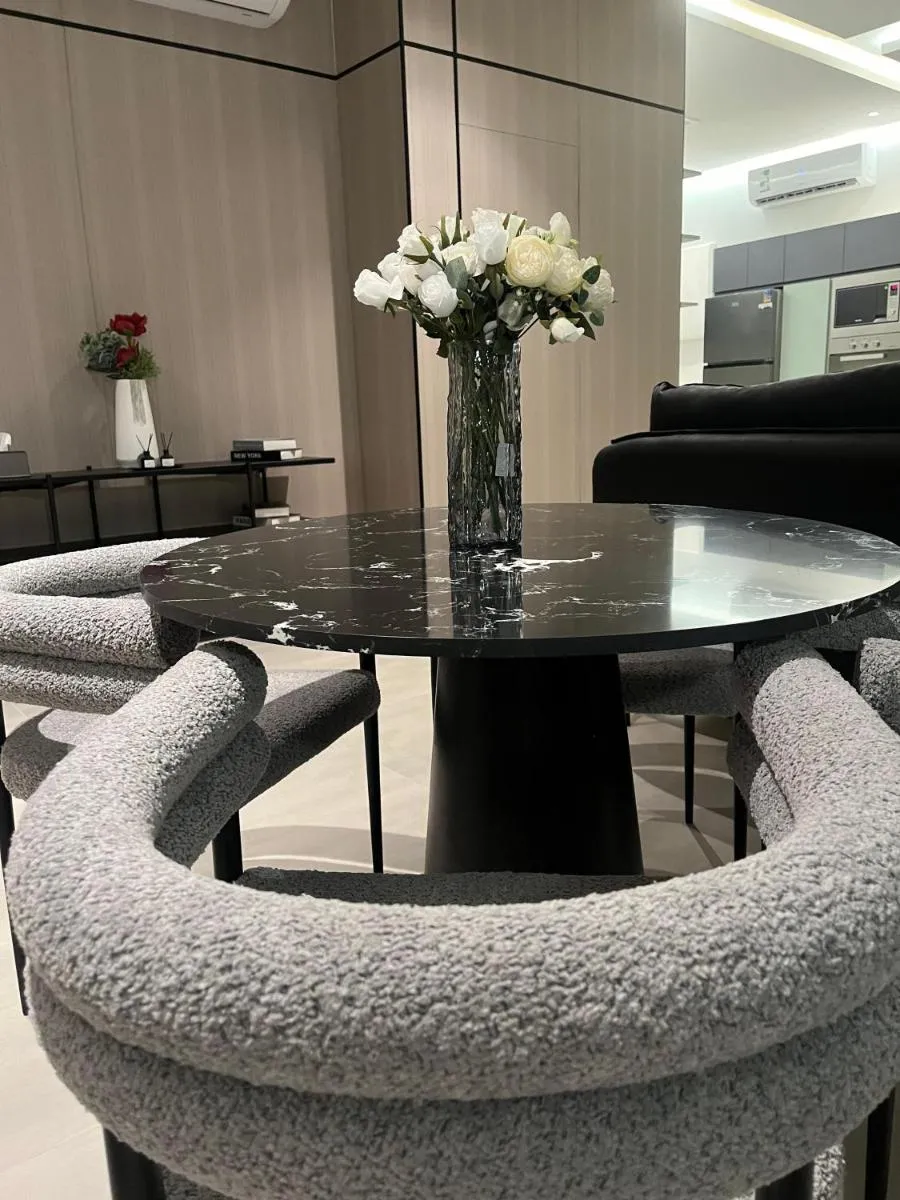 Image 3 of luxury hotel apartment