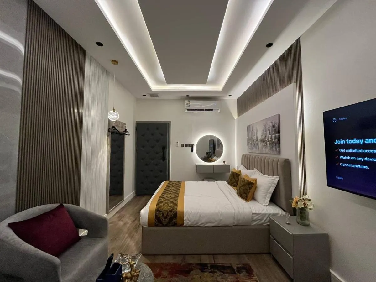 Image 6 of Boulevard Studio Private and Self Entry