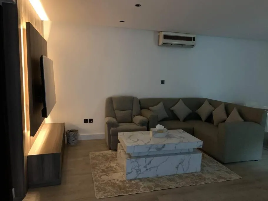 Image 1 of Down Town Appartment w/King bed