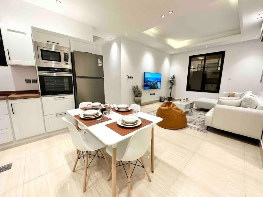 Image of Hittin Luxurious Stay 5 minutes to Boulevard شقة حطين المميزة 5 دقائق للبوليفارد