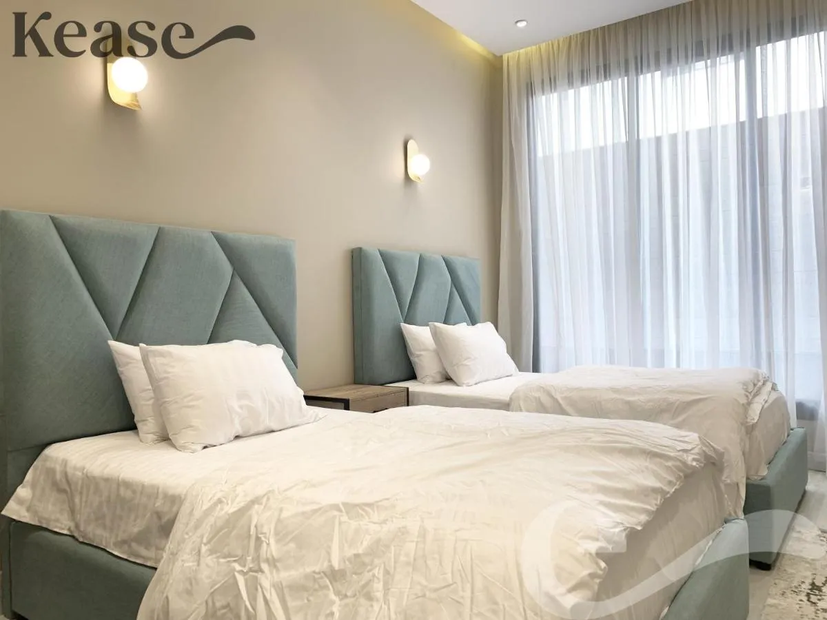 Image 1 of Kease Arid Luxury Gold
