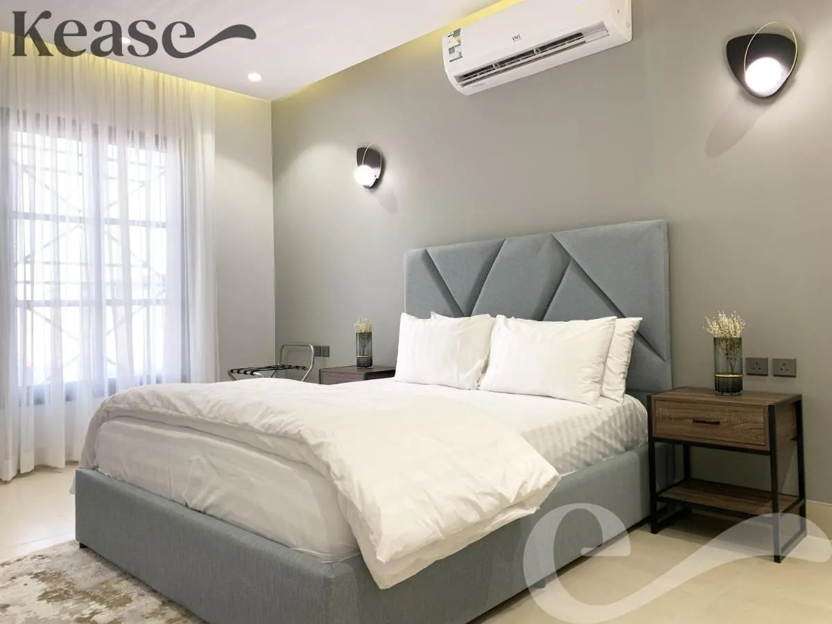 Image 6 of Kease Narjis B-4 Luxury Gold AG58