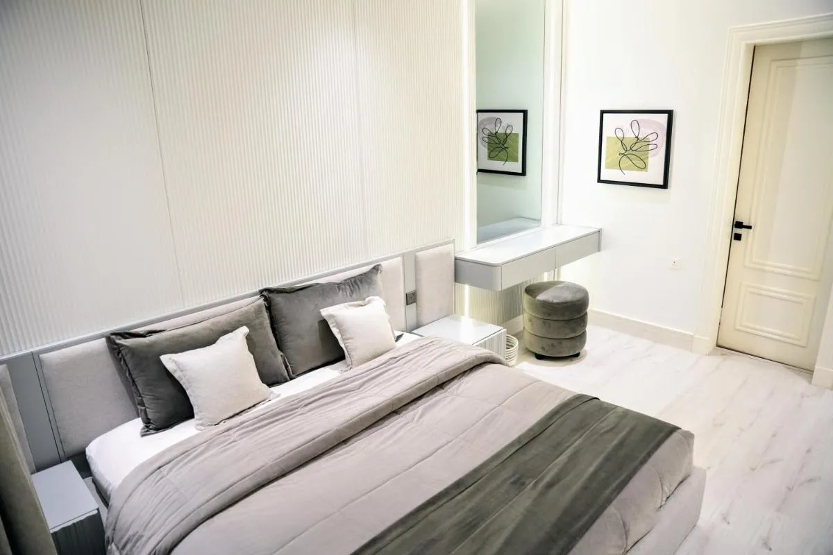 Image 6 of Luxury Smart Apartment E12