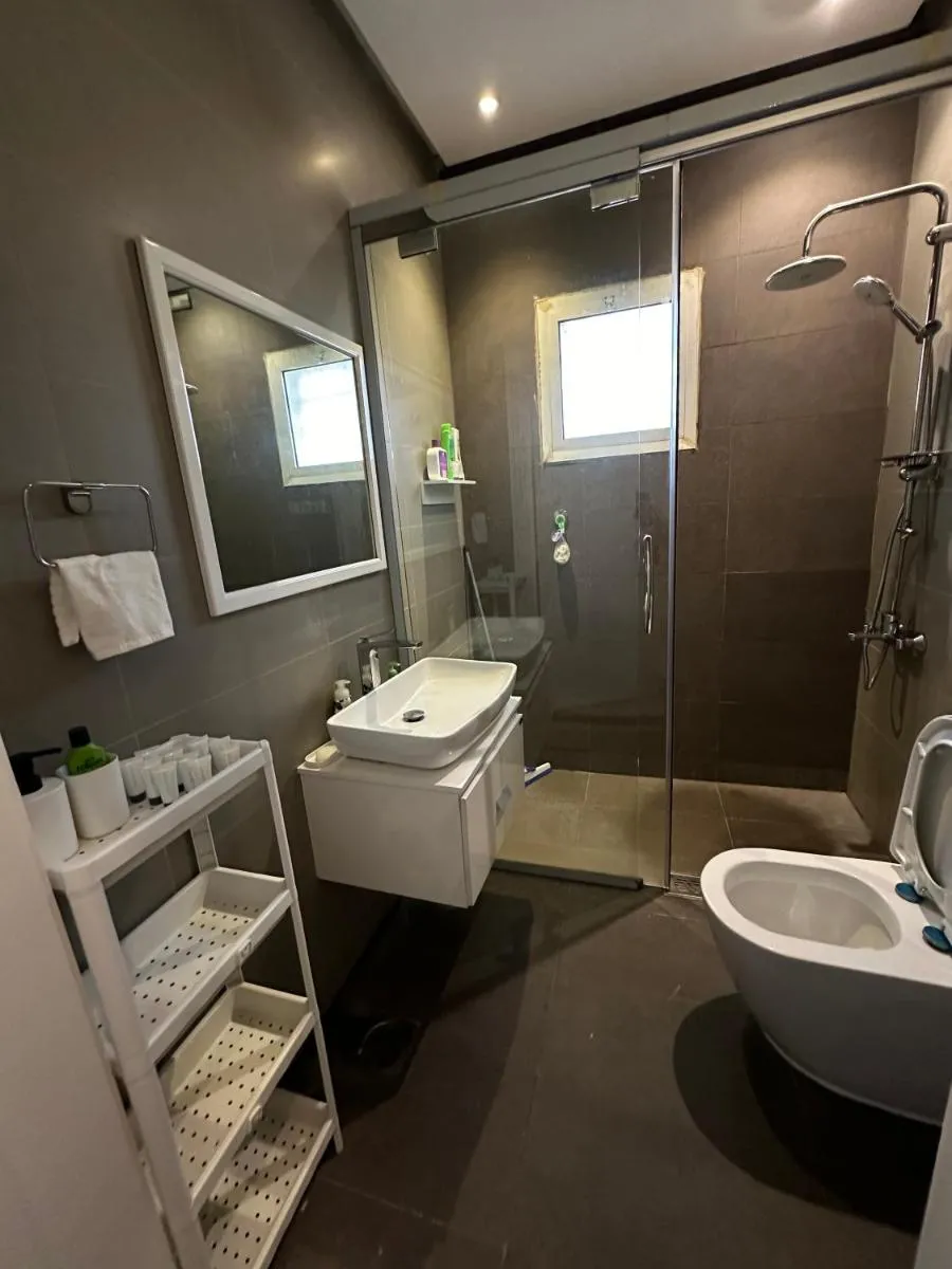 Image 4 of Modern cozy apartment