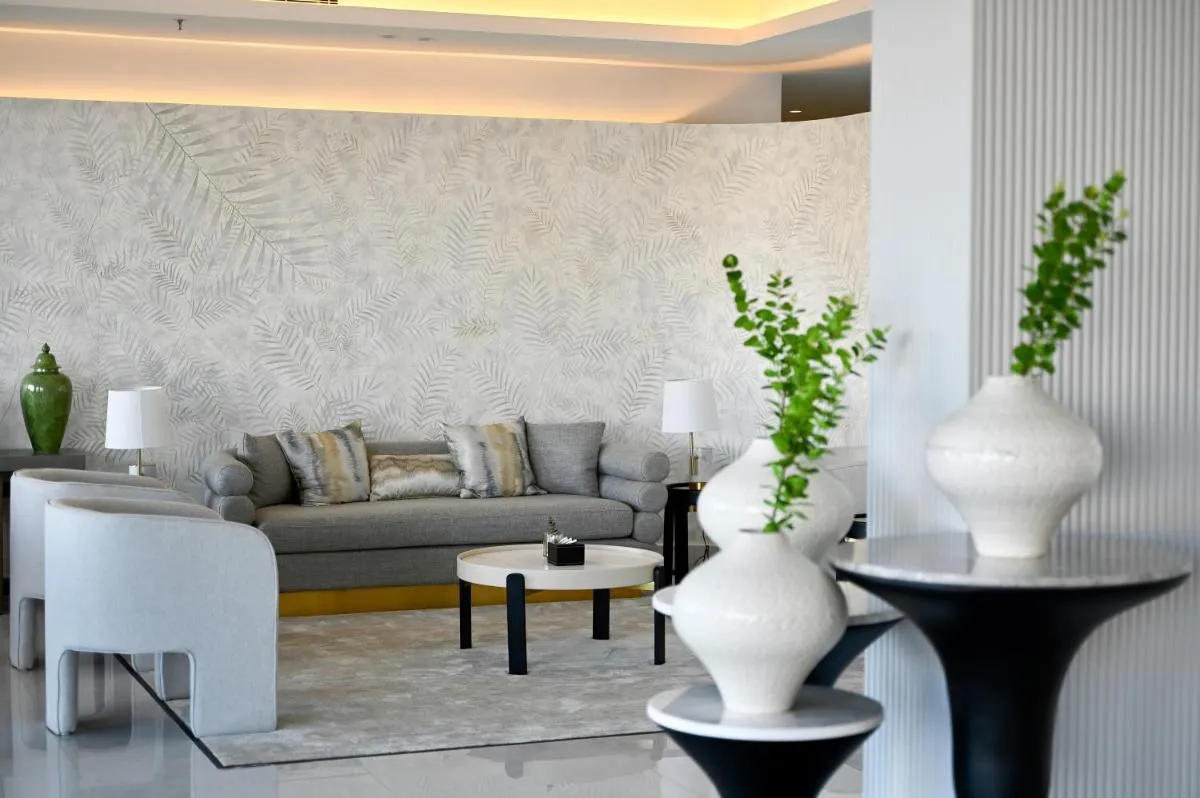 Image 4 of Palm Gate Hotel Suites
