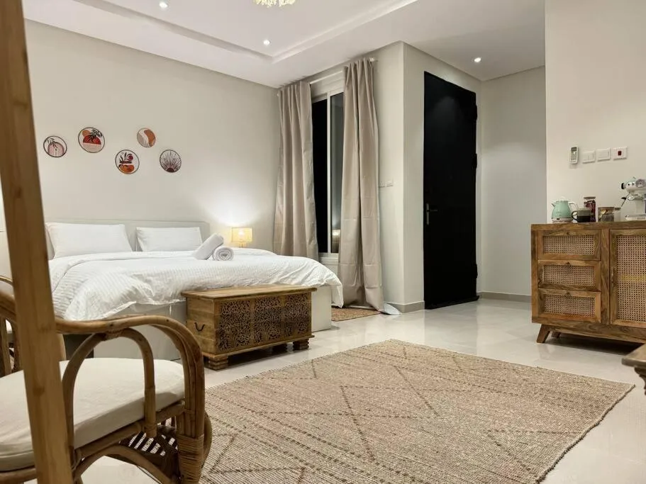 Image of Studio with Private Entrance
