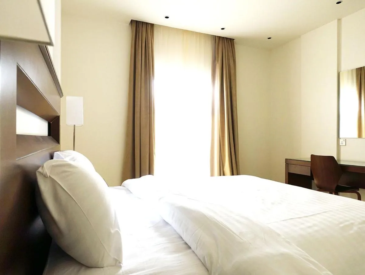Image 6 of Unique Suites