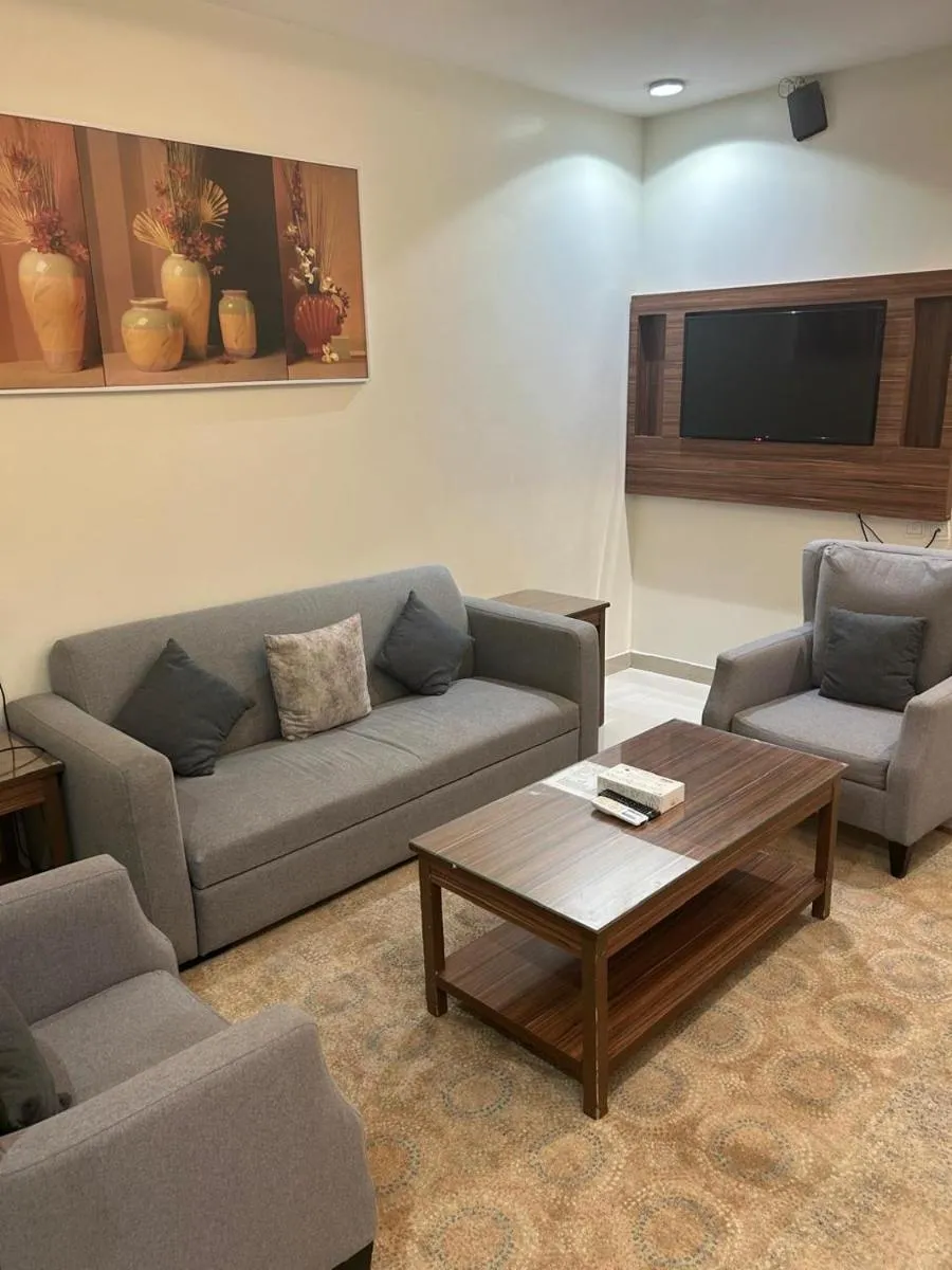 Image 4 of شقق روز السفارات للشقق المخدومه