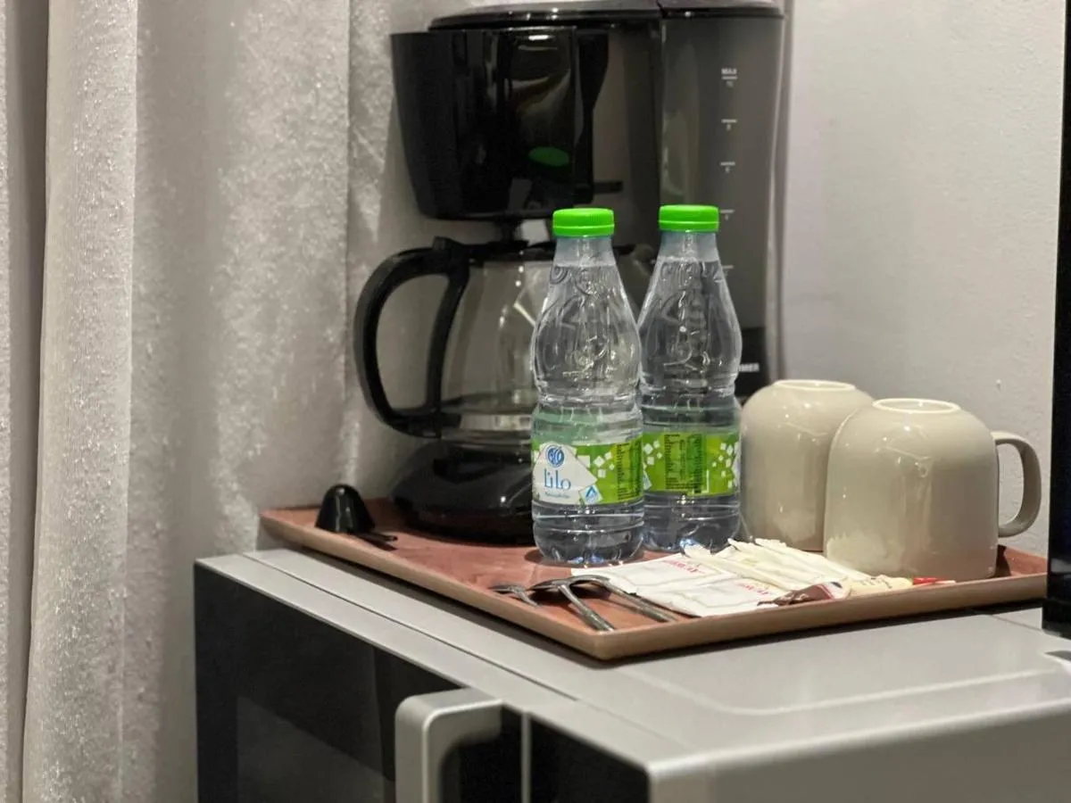 Image 4 of استديو بأثاث انيق وموقع مميز