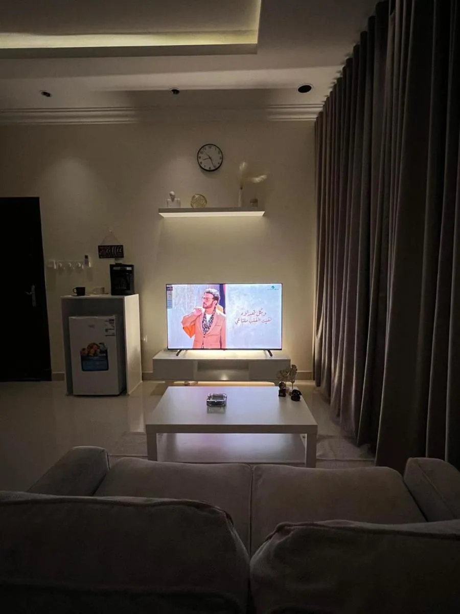 Image 3 of استديو فاخر بحي العقيق