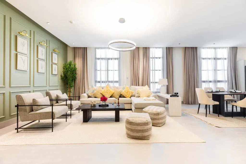 Image of Amber Hospitality – Boulevard