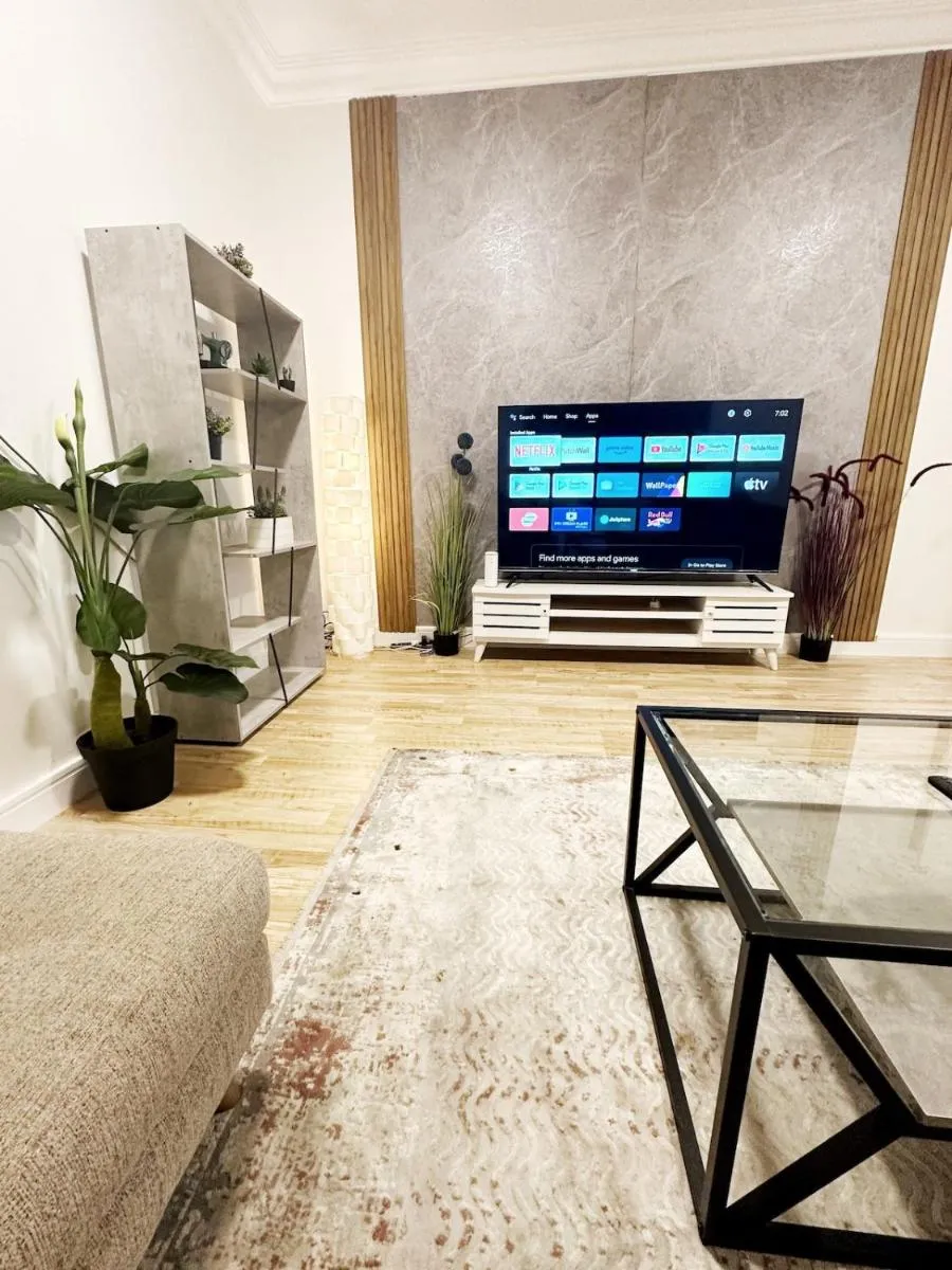 Image 4 of Beautiful Apartment 2A
