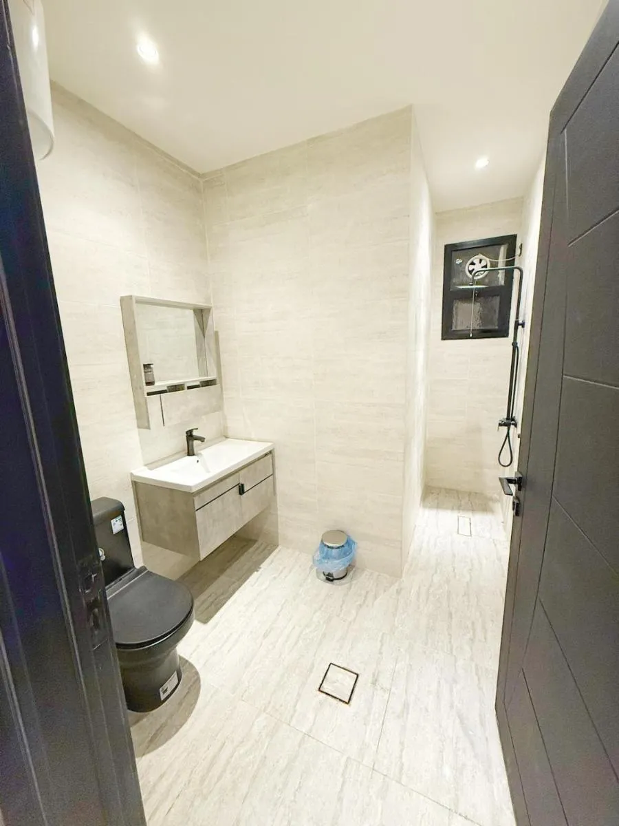 Image 6 of Beautiful Two Bedroom Apartment 22B