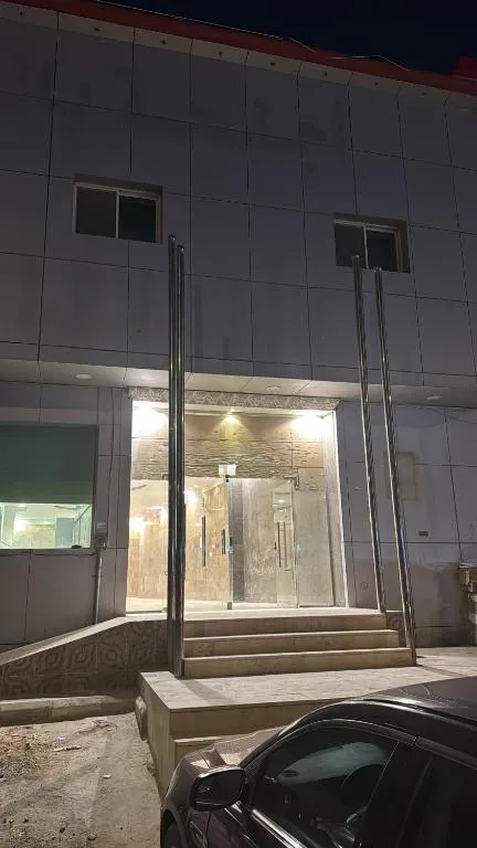 Image of غرفة وصالة هادئه