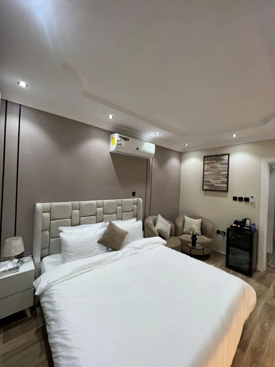 Image 3 of Hotel studio in Yarmouk