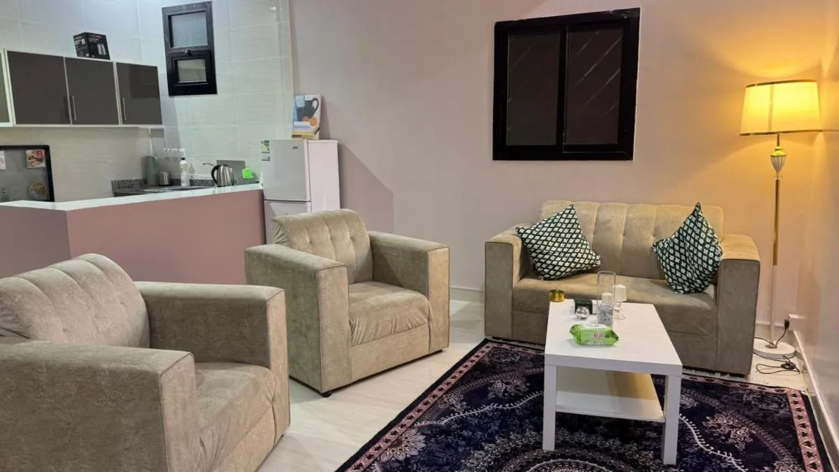 Image 1 of IS 1 Large apartment in purple style