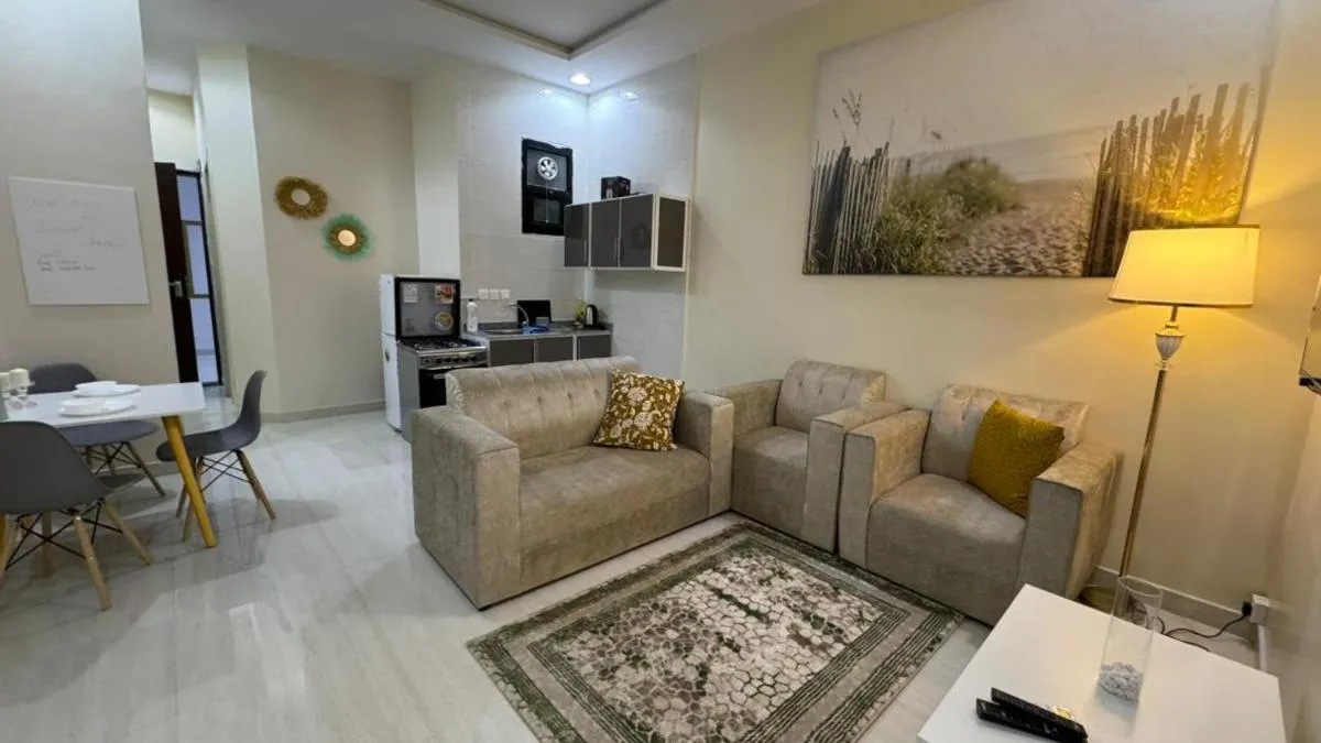 Image 2 of IS 4 Studio with 2 beds
