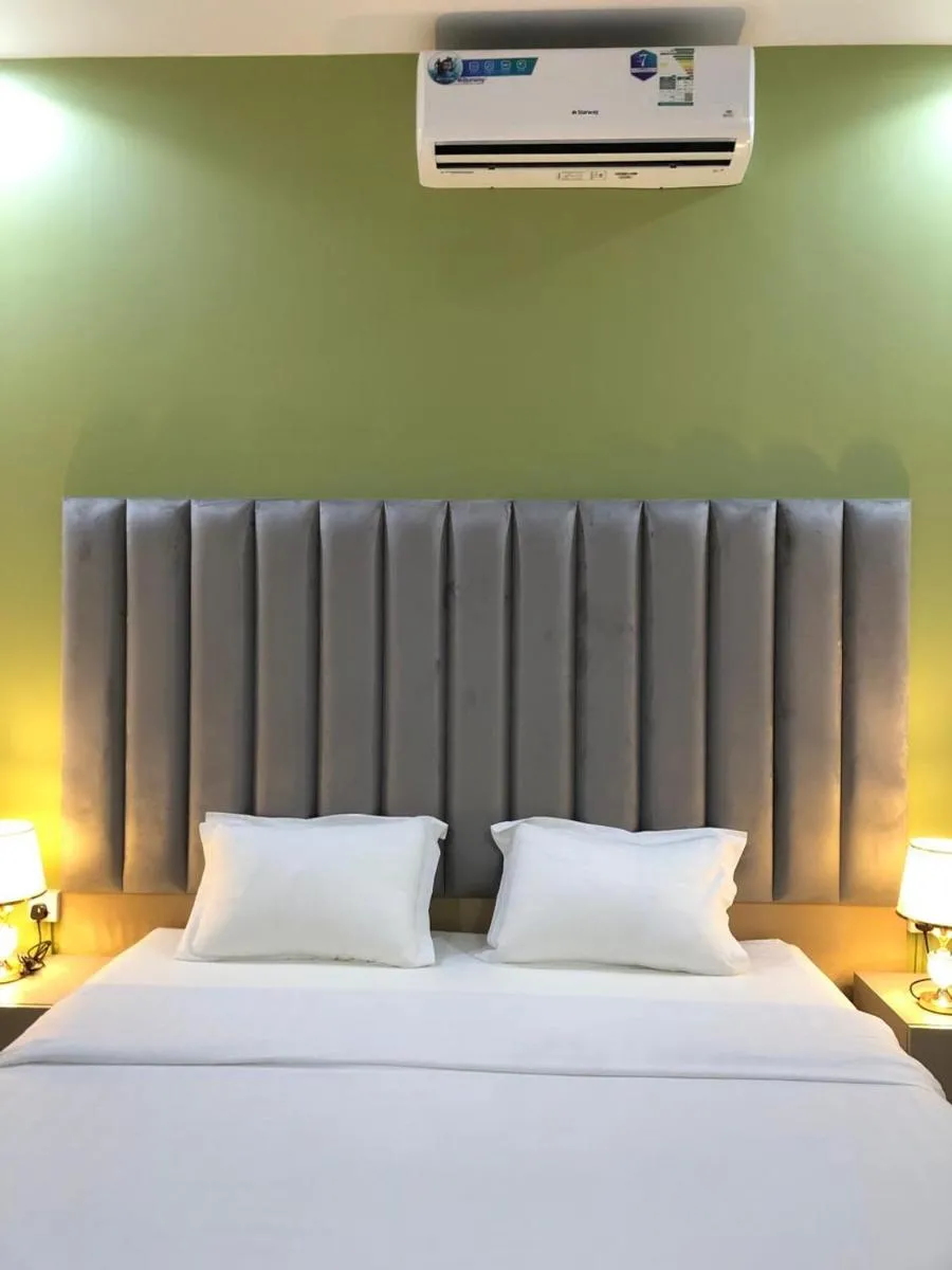 Image 3 of IS 8 HabibiStay 1 bed apartment