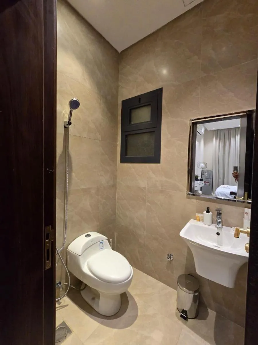 Image 5 of LP50-5 – Stylish Studio with Smart Entry in Al Yasmin