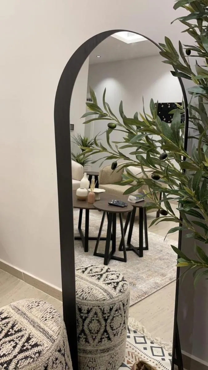 Image 1 of LP90-1 Bohemian Breeze 1BR Apartment