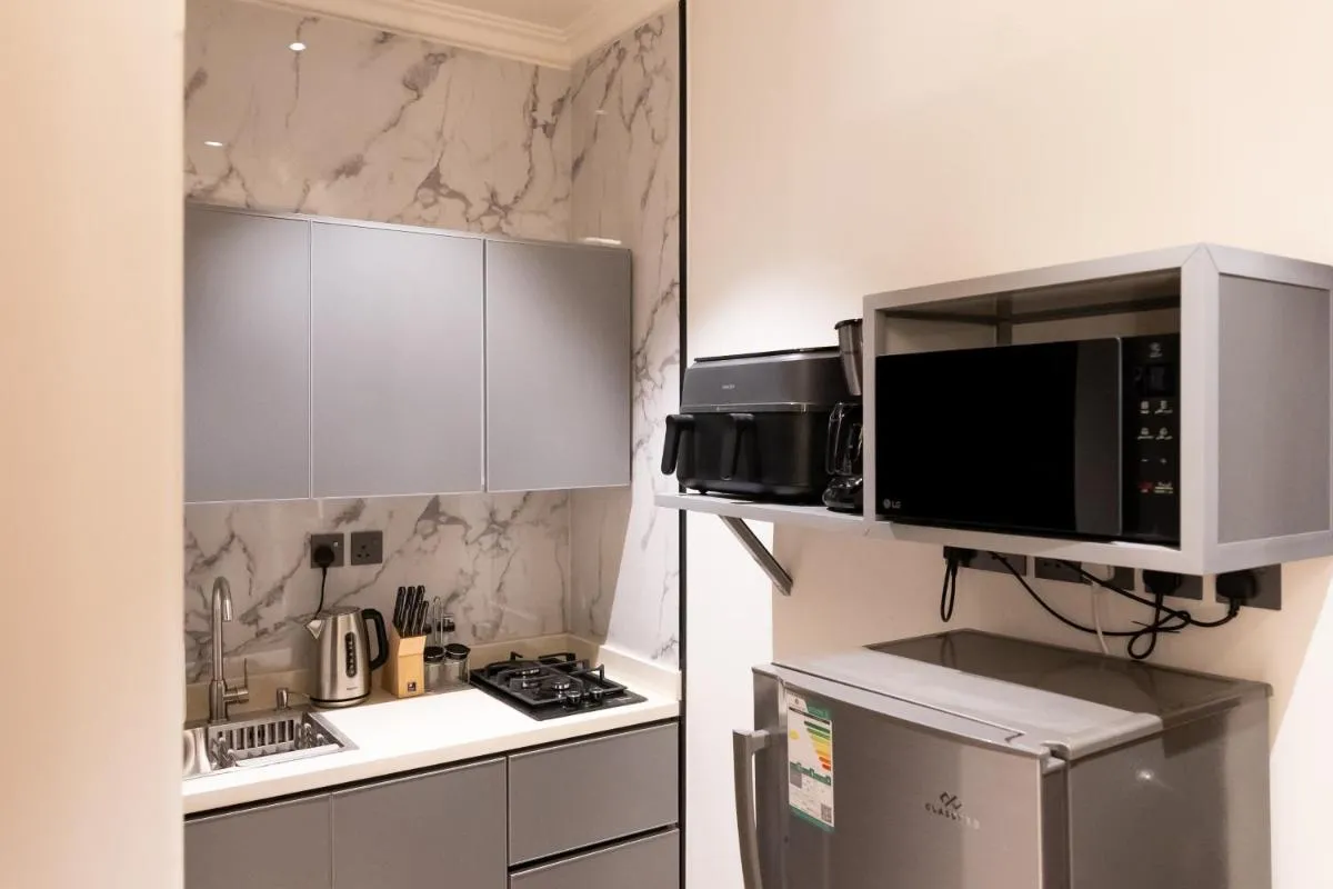 Image 3 of Luxuries Apt,Self-Entry,65 4K TV Smart A3