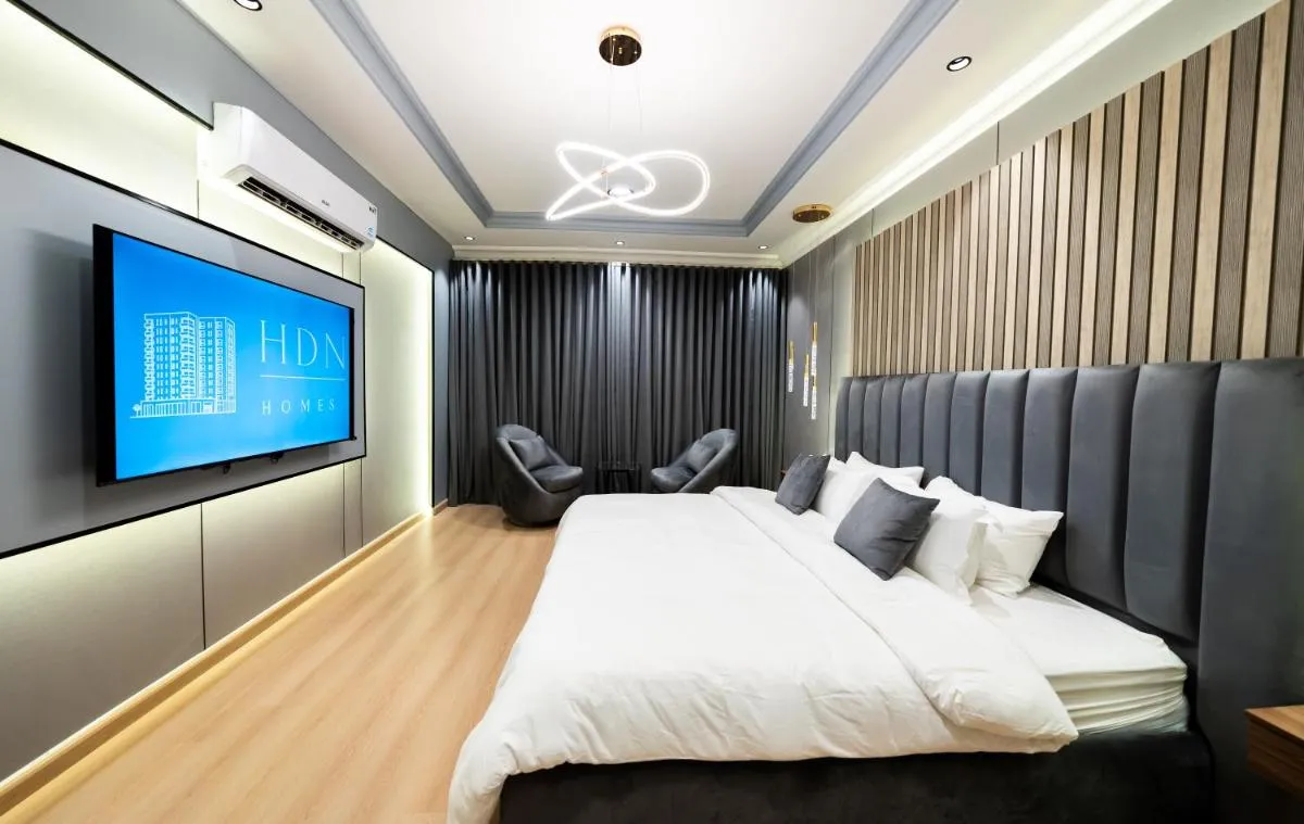 Image 1 of Luxuries Apt,Self-Entry,65 4K TV Smart A3