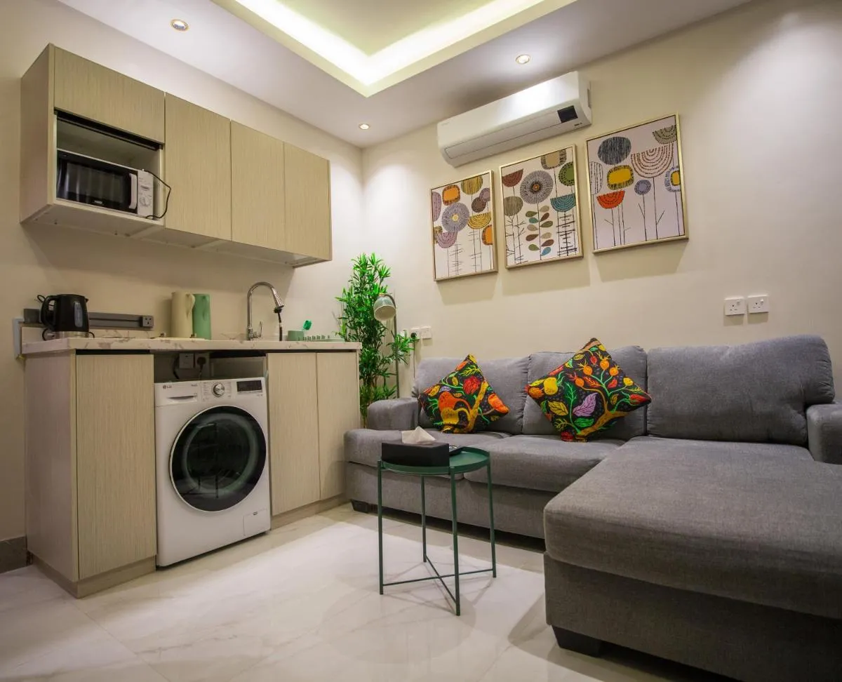 Image 4 of Luxury One-Bedroom Apt AlRimal-3