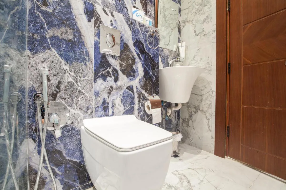 Image 6 of Luxury One-Bedroom Apt AlRimal-4