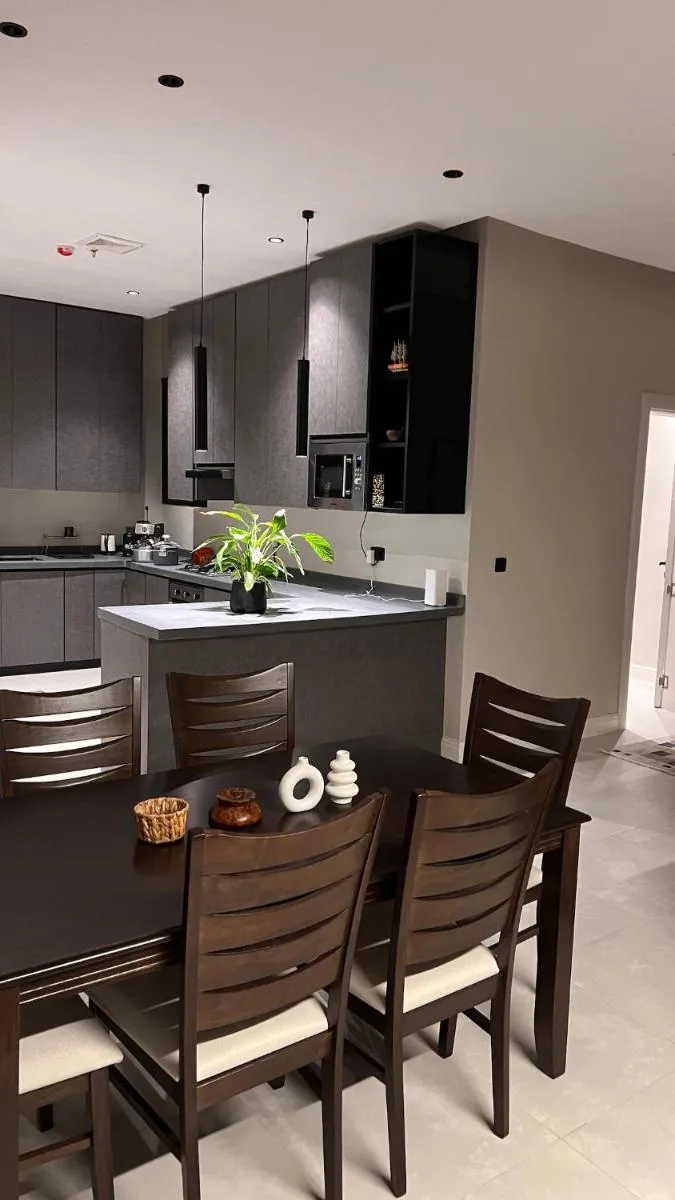 Image 3 of Luxury Three Bedroom Apartment with Trans