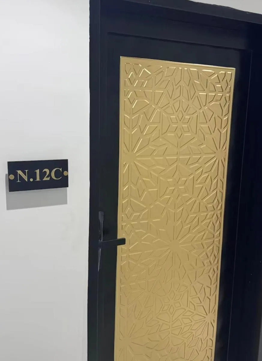 Image 2 of Modern Luxe Studio 12C