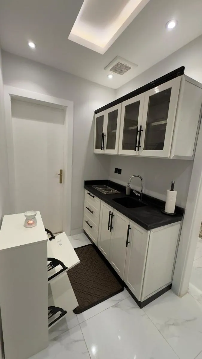 Image 3 of Modern Self Entry Studio