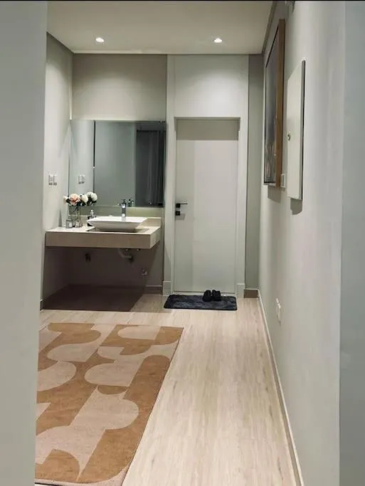 Image 4 of Riyadh Almalqa Luxury Balcony Apartment شقه أنيقه مع بلكونه في الملقا