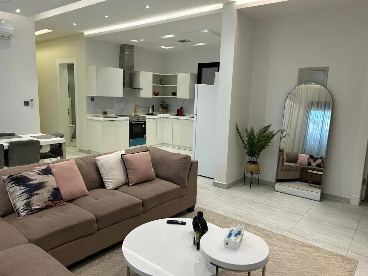 Image 1 of Smart luxury apartment 3bedrooms