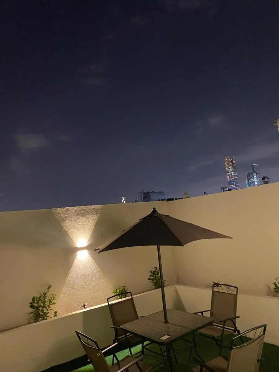 Image 4 of Studio in Al Aqeeq district with outdoor session