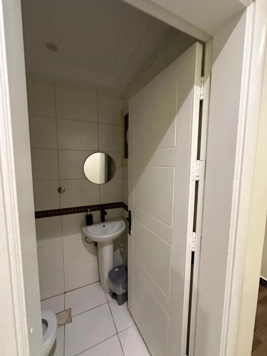 Image 2 of Studio with smart entry
