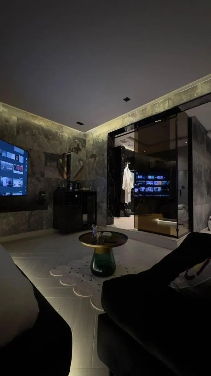 Image 2 of Stunning Studio with Bathtub- Jasmine District